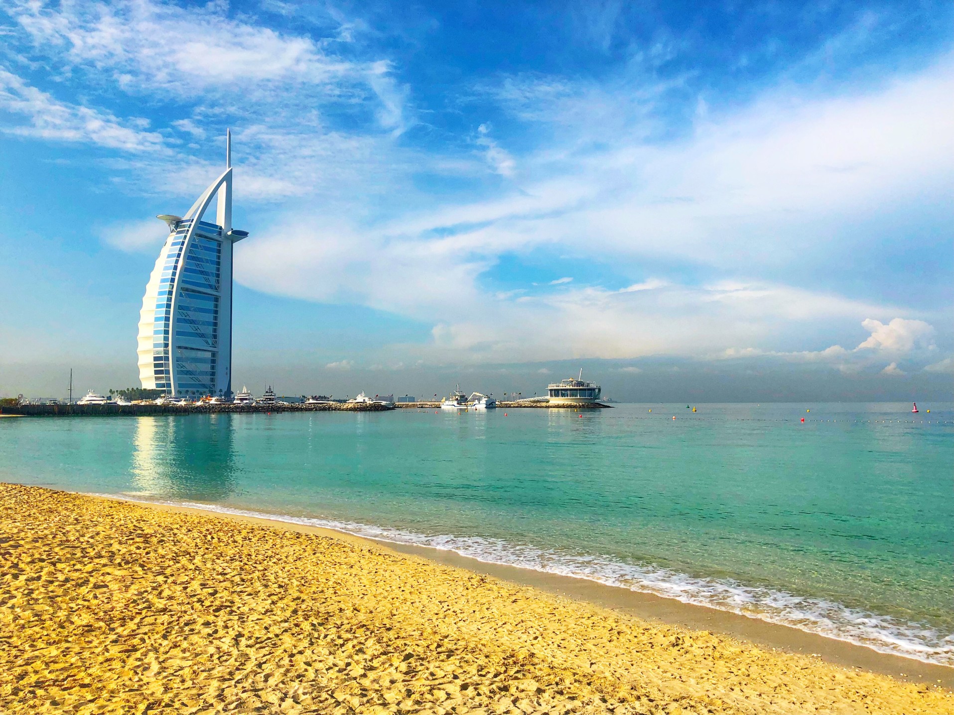 Vacances à Dubaï : tours en bateau et jet ski